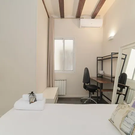 Guestready - Sunny Flat In El Gotic * Barcellona